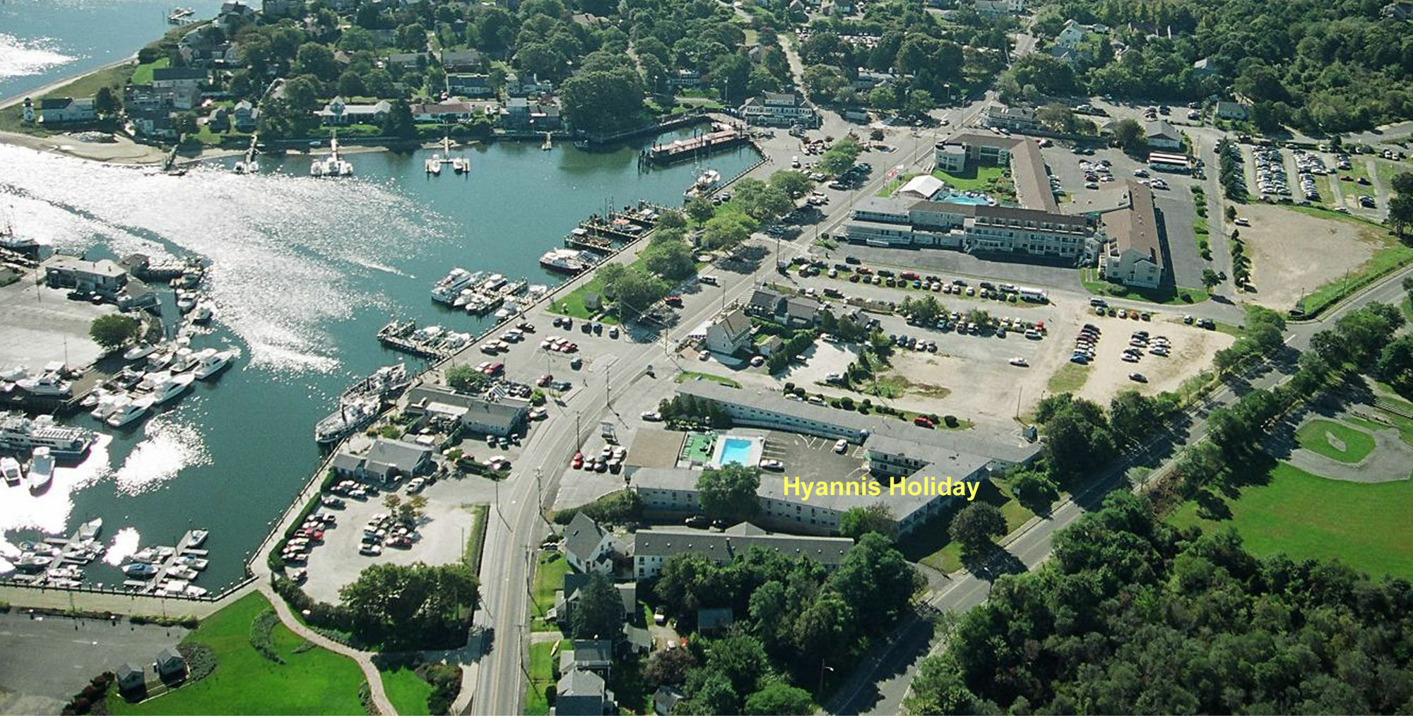 Hyannis Holiday Motel Exterior photo